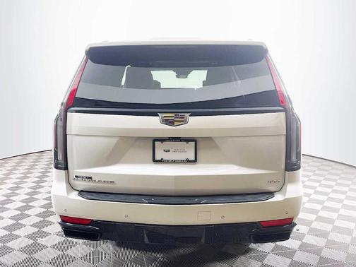 2022 Cadillac Escalade ESV Sport Platinum