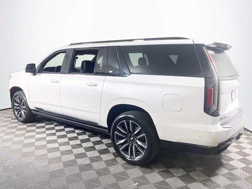 2022 Cadillac Escalade ESV Sport Platinum