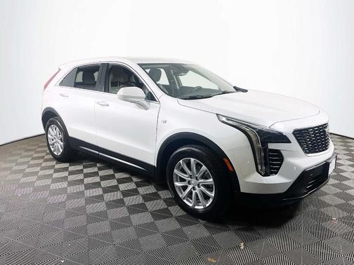 2023 Cadillac XT4 Luxury