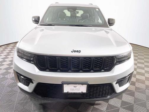 Silver Zynith 2025 Jeep Grand Cherokee Limited