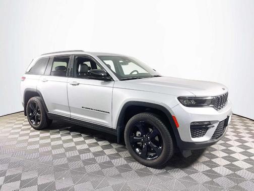 Silver Zynith 2025 Jeep Grand Cherokee Limited
