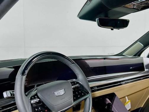 2025 Cadillac Escalade IQ Luxury 2