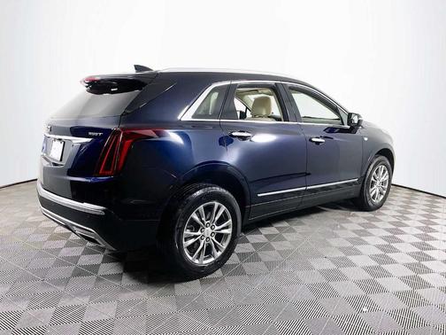2022 Cadillac XT5 Premium Luxury