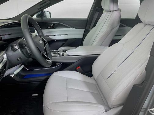 2025 Cadillac LYRIQ Sport