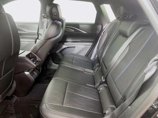 2025 Cadillac LYRIQ Luxury