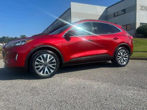 2020 Ford Escape Titanium