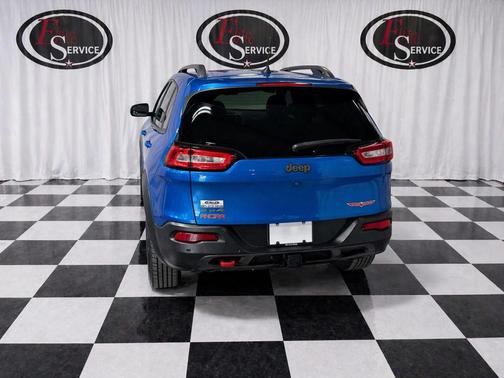 Blue 2018 Jeep Cherokee Trailhawk
