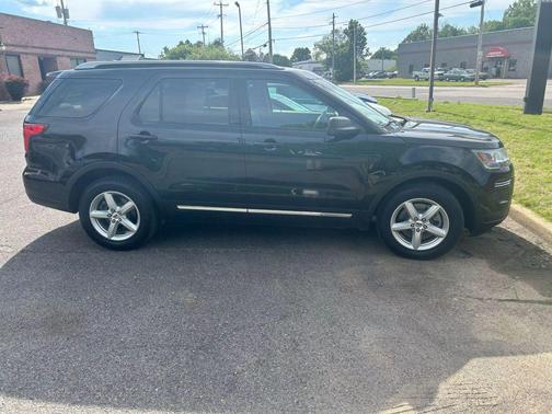 2019 Ford Explorer XLT Sport Utility 4D