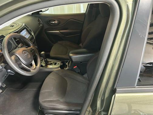 2021 Jeep Cherokee Latitude