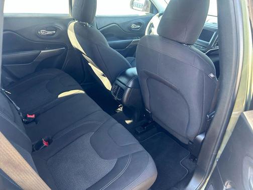 2021 Jeep Cherokee Latitude