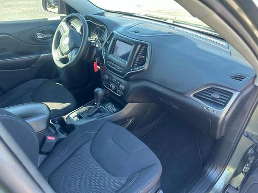 2021 Jeep Cherokee Latitude