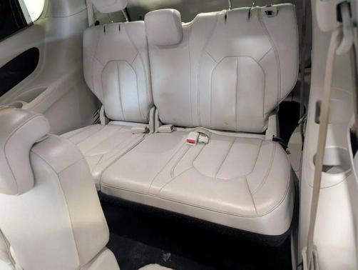 Black 2017 Chrysler Pacifica Touring-L