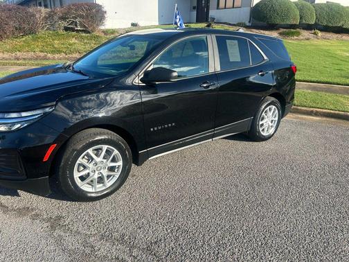 2023 Chevrolet Equinox LS