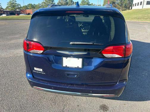 2018 Chrysler Pacifica Touring-L