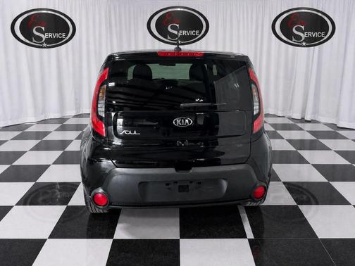 Black 2015 Kia Soul +
