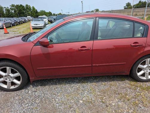 2005 Nissan Maxima SE