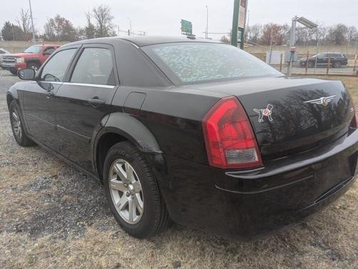 2006 Chrysler 300 Base
