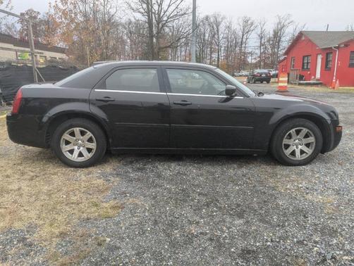 2006 Chrysler 300 Base