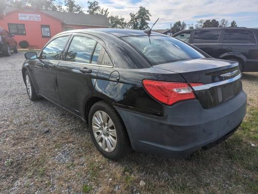 2014 Chrysler 200 LX