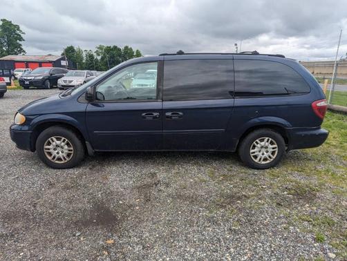 2005 Dodge Grand Caravan SE
