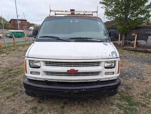 2001 Chevrolet Express 1500