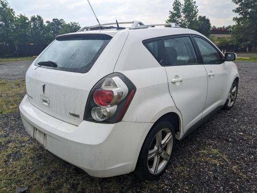 2010 Pontiac Vibe Base
