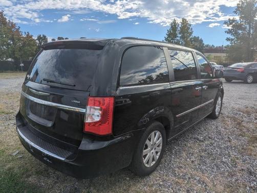 2015 Chrysler Town & Country Touring
