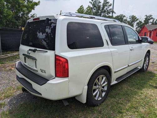 2010 INFINITI QX56