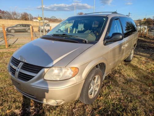 2005 Dodge Grand Caravan SXT