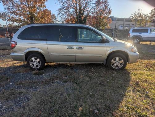 2005 Dodge Grand Caravan SXT