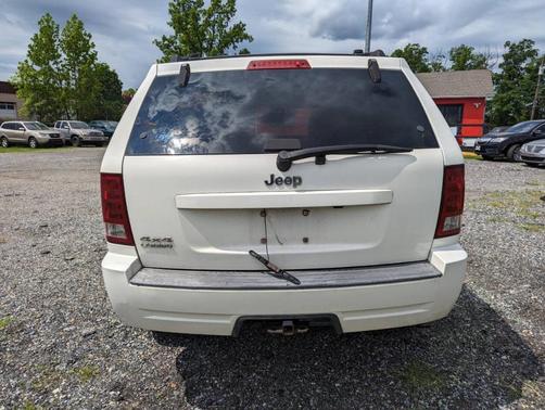 2006 Jeep Grand Cherokee Laredo