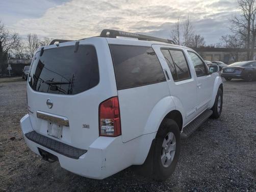 2006 Nissan Pathfinder SE