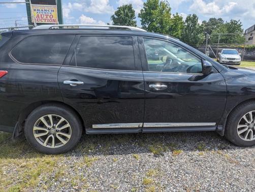 2015 Nissan Pathfinder SL