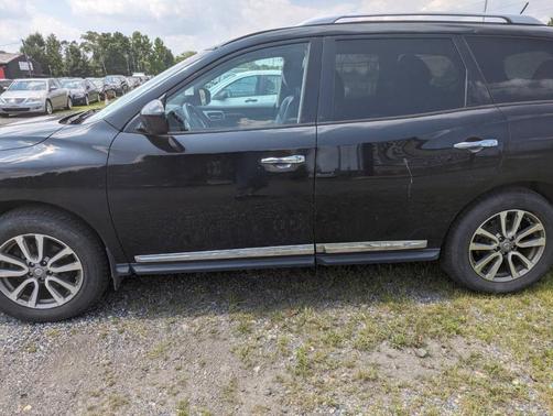 2015 Nissan Pathfinder SL