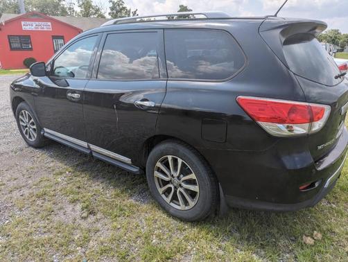 2015 Nissan Pathfinder SL