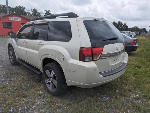 2010 Mitsubishi Endeavor SE