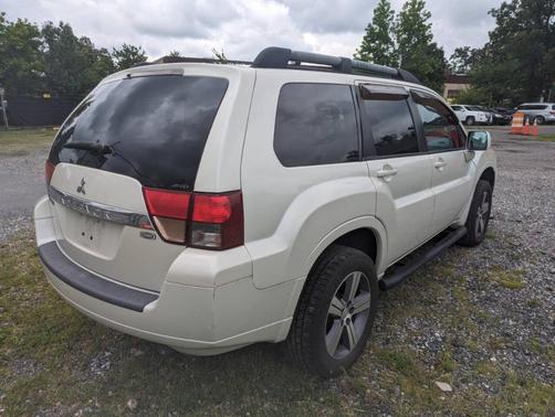 2010 Mitsubishi Endeavor SE