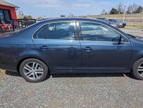 2005 Volkswagen Jetta 2.5