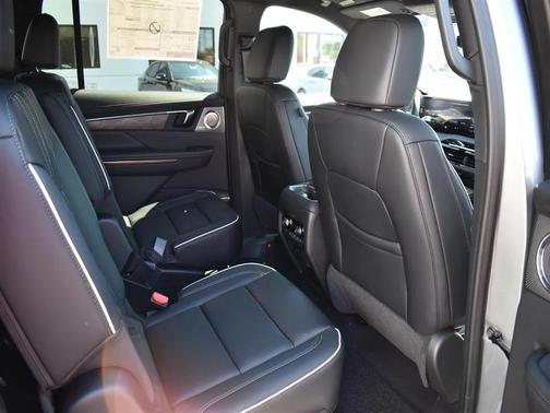 moonstone gray metallic 2026 Buick Enclave Avenir