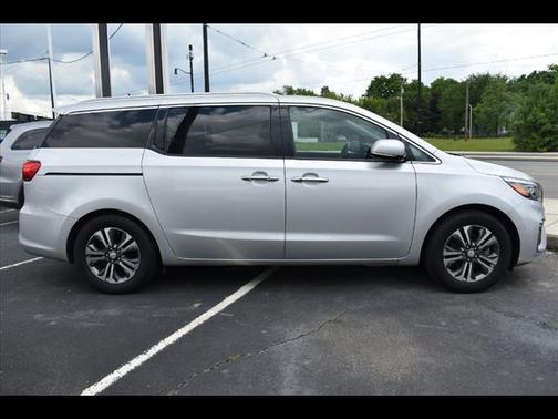 2021 Kia Sedona SX