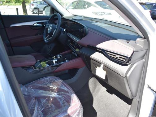 Iridescent White Tricoat 2026 Buick Envision Sport Touring AWD