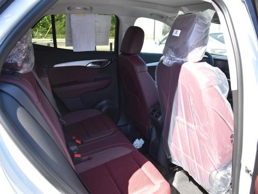 Iridescent White Tricoat 2026 Buick Envision Sport Touring AWD