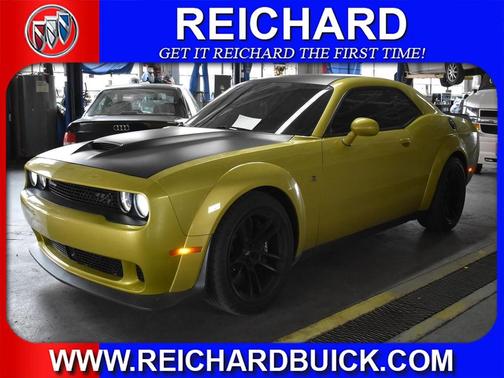 Gold Rush 2021 Dodge Challenger R/T Scat Pack Widebody