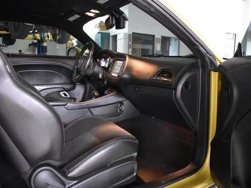 Gold Rush 2021 Dodge Challenger R/T Scat Pack Widebody
