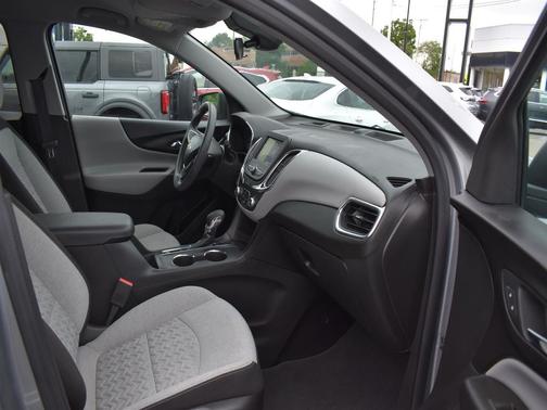 Sterling Gray Metallic 2024 Chevrolet Equinox LS
