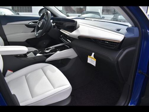2025 Buick Envision Avenir AWD