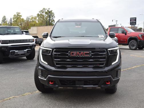 2026 GMC Acadia AWD AT4