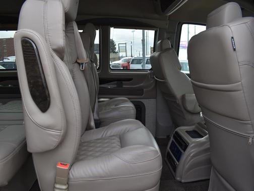 2024 Chevrolet Express 2500 RWD 2500 Regular Wheelbase WT