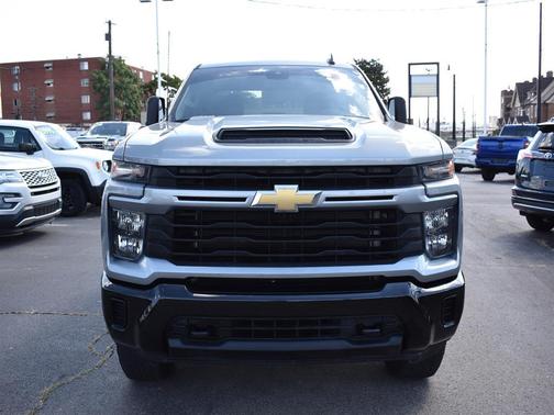 2024 Chevrolet Silverado 2500 Custom