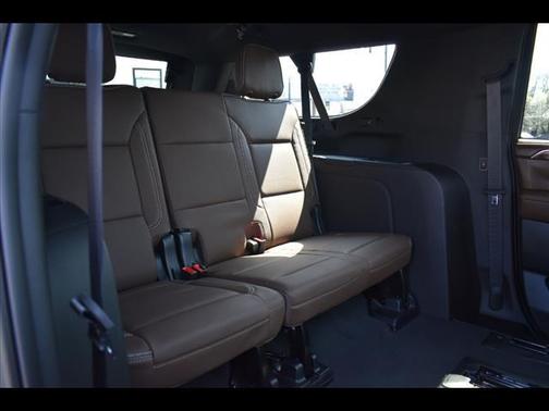 2023 Chevrolet Suburban 4WD High Country